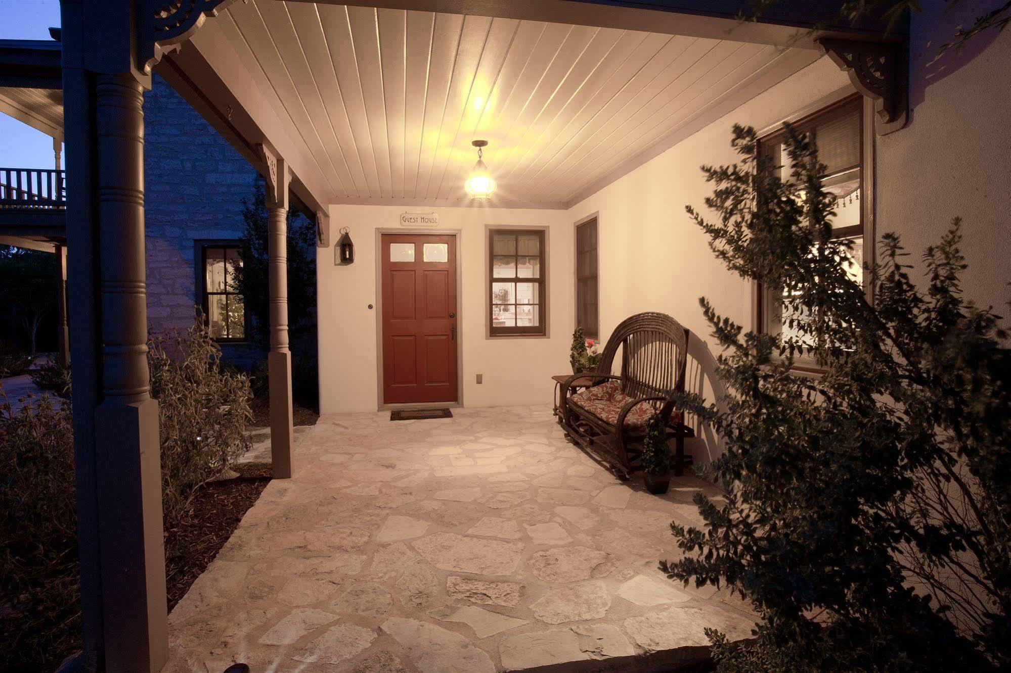 Rock House Hideaway Complex Fredericksburg Exterior photo